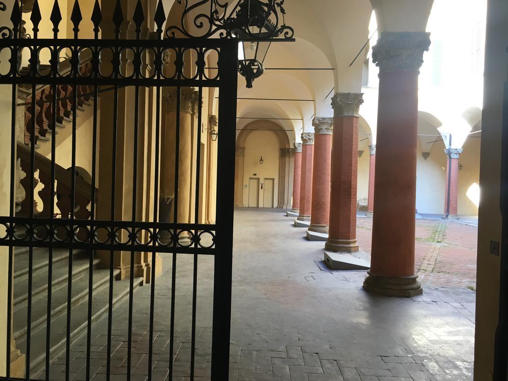 Antica Casa Zucchini B&B ボローニャ エクステリア 写真